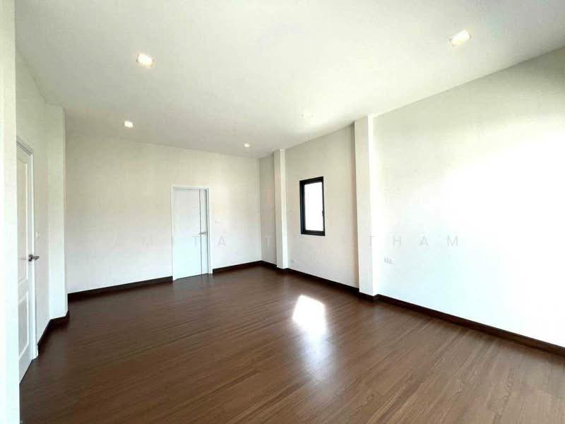 undefined, Bangkok, Tha Rang, Bang Khen, Bangkok, 4 Bedrooms, 233 sqm, Townhouse For Sale, by Ramita Theptham, 500460501 - DDproperty.com