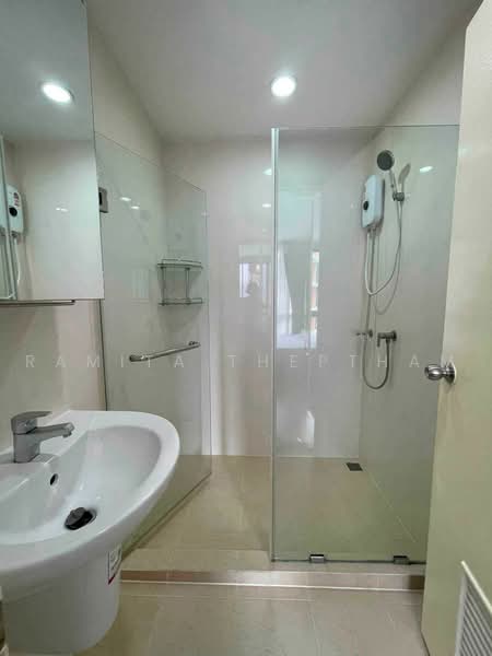 iCondo Sukhumvit 103, Bangkok, Soi Udom Suk 58, Sukhumvit Road, Bang Na, Bangkok, 2 Bedrooms, 49 sqm, Condo For Rent, by Ramita Theptham, 500460514 - DDproperty.com