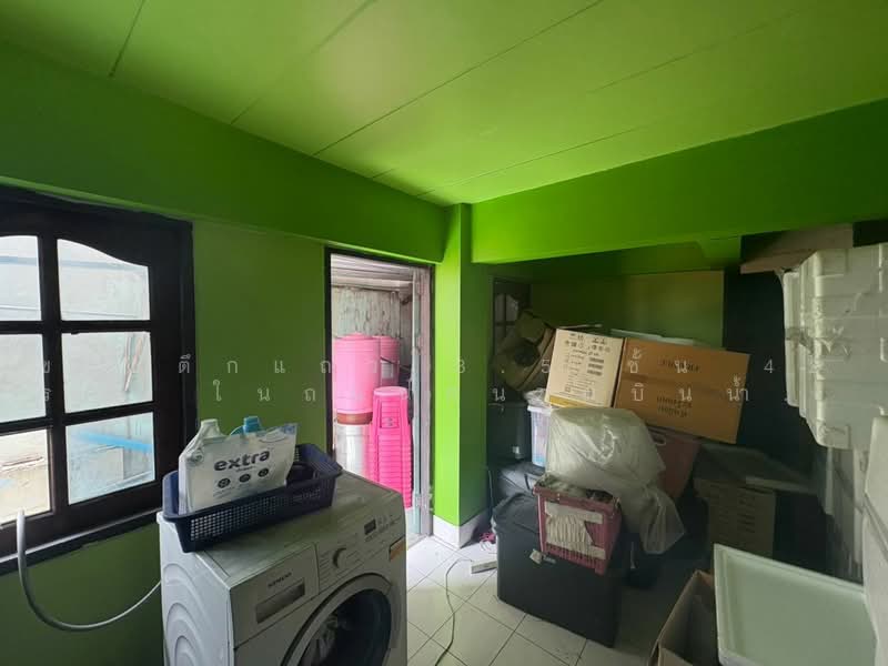 Perfect for a restaurant, café, retail store, showroom, office, Nonthaburi, Tha-Sai, Muang Nonthaburi, Nonthaburi, 4 Bedrooms, 336 sqm, Townhouse For Sale, by ขายตึกแถว 3.5 ชั้น 42 ตรว. ในถนนสนามบินน้ำ ใกล้กระทรวงพาณิชย์, 500460515 - DDproperty.com