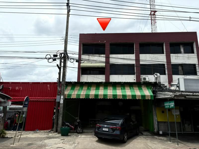 Perfect for a restaurant, café, retail store, showroom, office, Nonthaburi, Tha-Sai, Muang Nonthaburi, Nonthaburi, 4 Bedrooms, 336 sqm, Townhouse For Sale, by ขายตึกแถว 3.5 ชั้น 42 ตรว. ในถนนสนามบินน้ำ ใกล้กระทรวงพาณิชย์, 500460515 - DDproperty.com