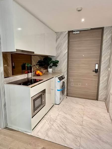 Fynn Asoke, Bangkok, 28 Sukhumvit 10 Alley, Khlong Toei, Bangkok, 2 Bedrooms, 57 sqm, Condo For Rent, by Natlyn Kongsapook, 500460522 - DDproperty.com