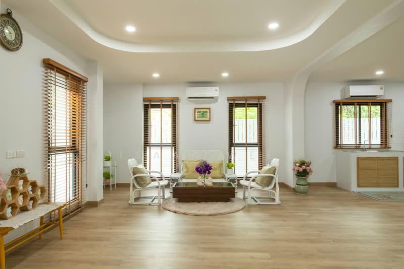 House for Sale in Mae Hia Near Airport & City Center, Chiang Mai, Mae Hia, Muang Chiang Mai, Chiang Mai, 7 Bedrooms, 400 sqm, Single Detached House For Rent, by ISAAC WEE, 500460530 - DDproperty.com