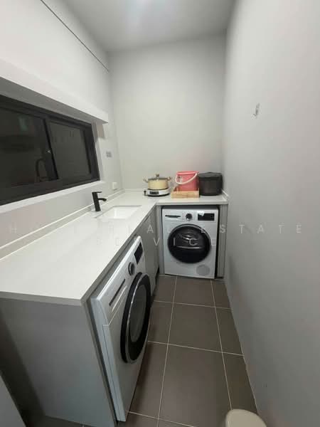 Bangkok Boulevard Bangna-Srinakarin, Samut Prakan, 168 95 Moo 2 Namdang-Bangplee Rd, Bang Kaeo, Bang Plee, Samut Prakan, 3 Bedrooms, 232 sqm, Single Detached House For Sale, by HOME Real Estate Service, 500460539 - DDproperty.com