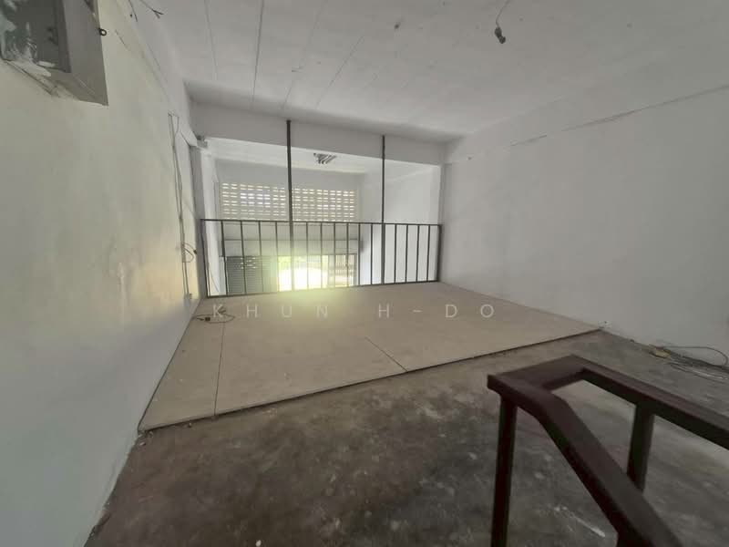 Shophouse Soi Rewadi 14, นนทบุรี, ตลาดขวัญ, เมืองนนทบุรี, นนทบุรี, 168 ตร.ม., ตึกแถว-อาคารพาณิชย์ ขาย, โดย KHUN H-DO, 500460565 - DDproperty.com