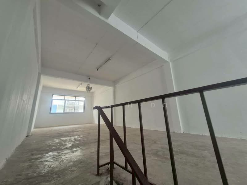 Shophouse Soi Rewadi 14, นนทบุรี, ตลาดขวัญ, เมืองนนทบุรี, นนทบุรี, 168 ตร.ม., ตึกแถว-อาคารพาณิชย์ ขาย, โดย KHUN H-DO, 500460565 - DDproperty.com