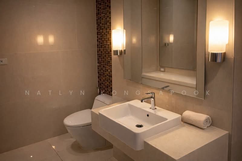 The Lumpini 24, Bangkok, Sukhumvit 24 Road, Khong Tan, Khlong Toei, Bangkok, 2 Bedrooms, 115 sqm, Condo For Rent, by Natlyn Kongsapook, 500460567 - DDproperty.com