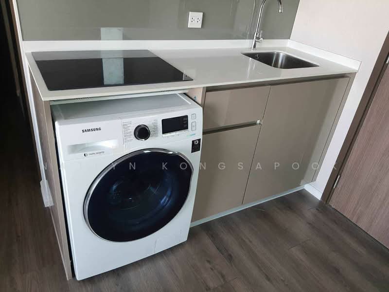 Whizdom Essence, Bangkok, 5 Piyabutr 1 Alley, Bang Chak, Phra Khanong, Bangkok, 2 Bedrooms, 55 sqm, Condo For Rent, by Natlyn Kongsapook, 500460572 - DDproperty.com
