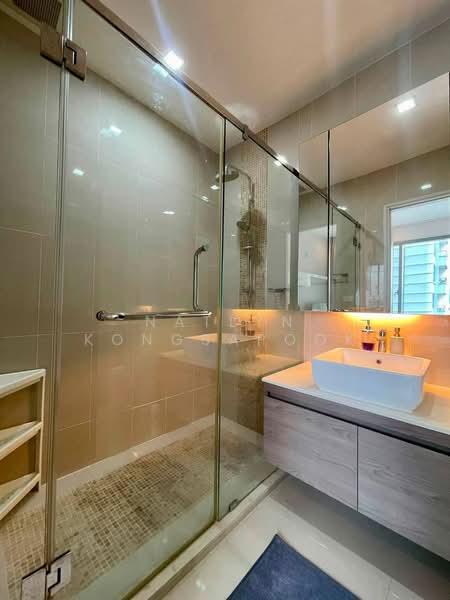 Q Asoke, Bangkok, 1678 Petchaburi Road, Makkasan, Ratchathewi, Bangkok, 2 Bedrooms, 48 sqm, Condo For Rent, by Natlyn Kongsapook, 500460587 - DDproperty.com