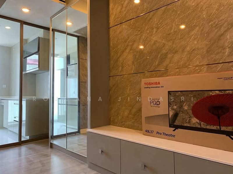 The Room Sathorn, Bangkok, 78 Pan Road, Silom, Bang Rak, Bangkok, 1 Bedroom, 47 sqm, Condo For Rent, by Rojjana Jindasri, 500460593 - DDproperty.com