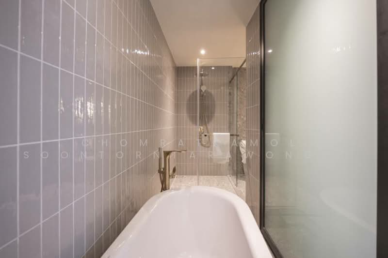 Via 34, Bangkok, 15 Soi Sukhumvit 34, Khong Tan, Khlong Toei, Bangkok, 2 Bedrooms, 92 sqm, Condo For Rent, by Chomratkamol Soontorntarawong (Gor), 500460612 - DDproperty.com
