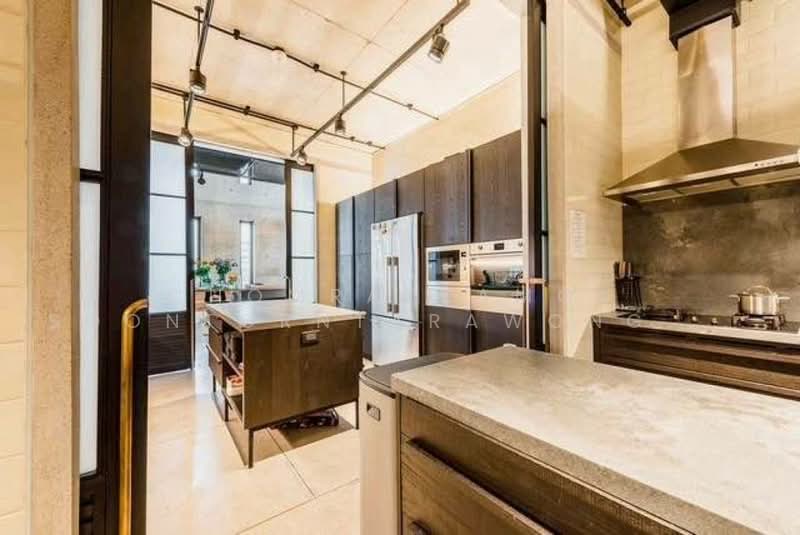 Windshell Naradhiwas, Bangkok, Narathiwatratchanakharin Road, Thung Maha Mek, Sathon, Bangkok, 5 Bedrooms, 562 sqm, Condo For Sale, by Chomratkamol Soontorntarawong (Gor), 500460652 - DDproperty.com