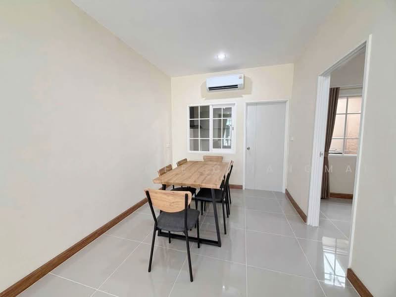 Townhome for rent near Meechok Plaza, Chiang Mai Rental Price: 22,000 THB / month No.5H677, Chiang Mai, San Phi Sua, Muang Chiang Mai, Chiang Mai, 3 Bedrooms, 100 sqm, Townhouse For Rent, by Baandeedee Chiangmai, 500460669 - DDproperty.com