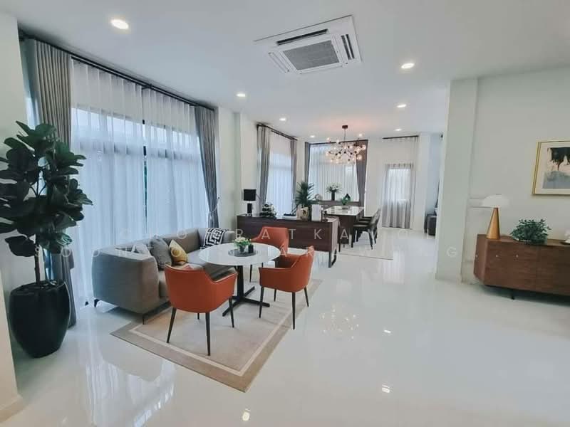 Perfect Masterpiece Sukhumvit 77, Samut Prakan, Soi Mu Ban Perfect Place Sukhumvit 77, Rachathewa, Bang Plee, Samut Prakan, 5 Bedrooms, 585 sqm, Single Detached House For Rent, by Chomratkamol Soontorntarawong (Gor), 500460692 - DDproperty.com