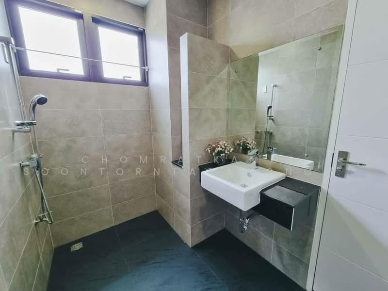 Perfect Masterpiece Sukhumvit 77, Samut Prakan, Soi Mu Ban Perfect Place Sukhumvit 77, Rachathewa, Bang Plee, Samut Prakan, 5 Bedrooms, 585 sqm, Single Detached House For Rent, by Chomratkamol Soontorntarawong (Gor), 500460692 - DDproperty.com