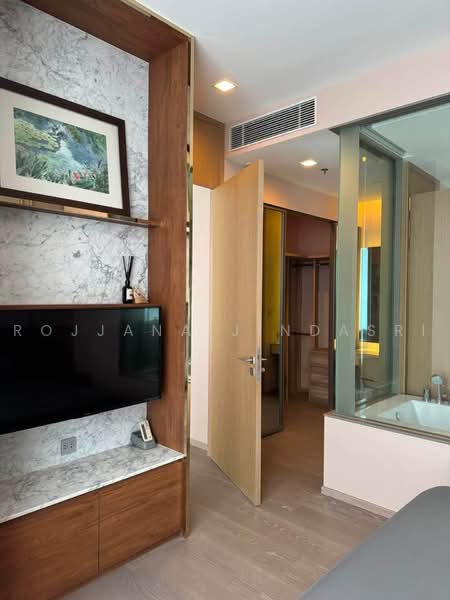 The Esse Asoke, Bangkok, 333 Soi Sukhumvit 21, Sukhumvit Road, Khlongtoei Nua, Watthana, Bangkok, 2 Bedrooms, 75 sqm, Condo For Rent, by Rojjana Jindasri, 500460694 - DDproperty.com