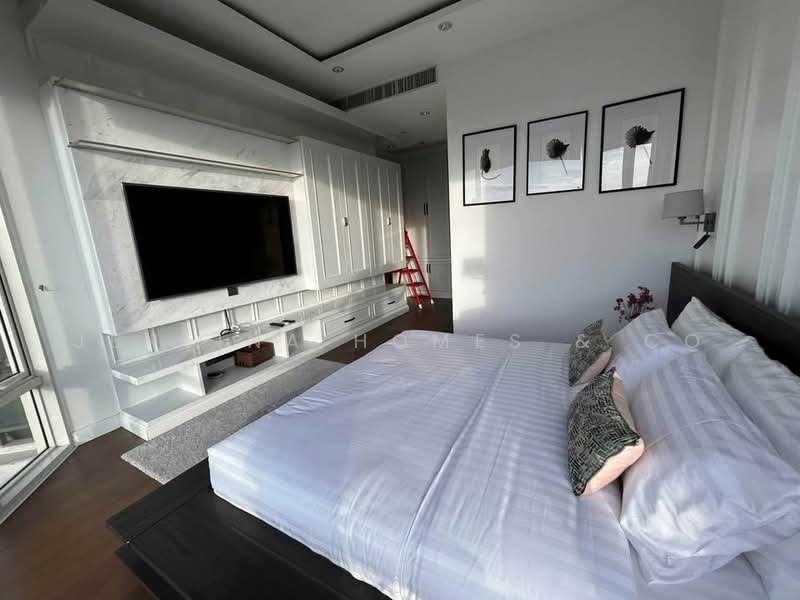 Royce Private Residences, Bangkok, 61 Soi Sukhumvit 31, Khlongtoei Nua, Watthana, Bangkok, 2 Bedrooms, 112 sqm, Condo For Rent, by Jentina Homes & Co, 500460722 - DDproperty.com