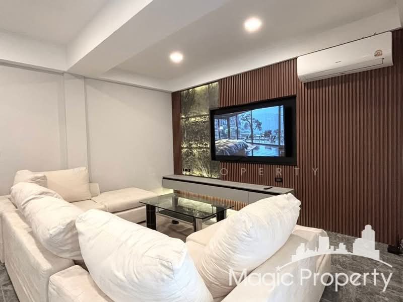 Luxury 5-Storey Townhouse Thonglor Soi 25, Bangkok, Khlong Tan Nua, Watthana, Bangkok, 4 Bedrooms, 600 sqm, Townhouse For Rent, by Magic Property, 500460738 - DDproperty.com