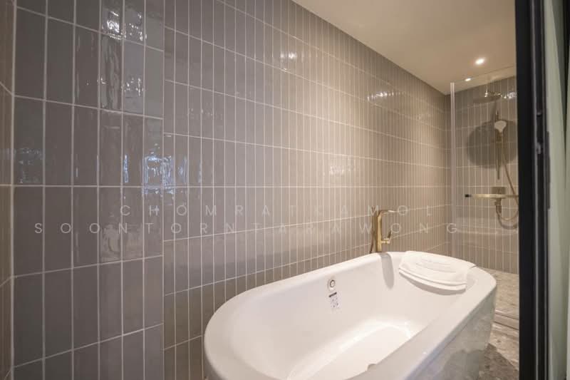 Via 34, Bangkok, 15 Soi Sukhumvit 34, Khong Tan, Khlong Toei, Bangkok, 2 Bedrooms, 88 sqm, Condo For Rent, by Chomratkamol Soontorntarawong (Gor), 500460754 - DDproperty.com
