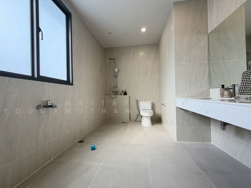 The Blisz SIGNATURE Rama 3-Dao Khanong, Bangkok, Chom Thong, Bangkok, 3 Bedrooms, 260 sqm, Semi-Detached House (Twin House) For Sale, by NATTAPHONG Yodmanotham (K. Book), 500460771 - DDproperty.com