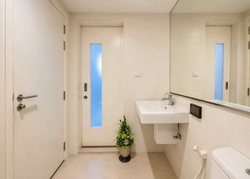 The Treasure, Bangkok, Sathorn, Silom, Bang Rak, Bangkok, 1 Bedroom, 44 sqm, Condo For Sale, by กรกฤตย์ บุญสระ, 500460796 - DDproperty.com