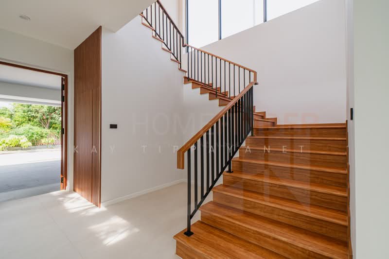 EDEN Srinakarin Suan Luang, Bangkok, 62 Chaloem Phra Kiat Rama IX Soi 62, Dok Mai, Prawet, Bangkok, 4 Bedrooms, 416 sqm, Single Detached House For Sale, by Kay Tippayanet, 500460841 - DDproperty.com