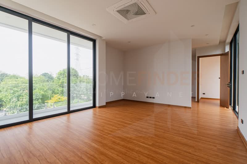 EDEN Srinakarin Suan Luang, Bangkok, 62 Chaloem Phra Kiat Rama IX Soi 62, Dok Mai, Prawet, Bangkok, 4 Bedrooms, 416 sqm, Single Detached House For Sale, by Kay Tippayanet, 500460841 - DDproperty.com