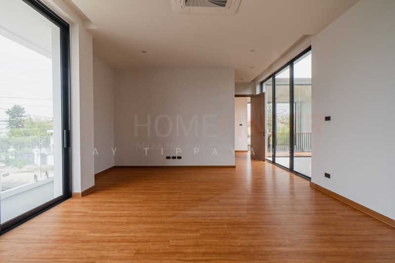 EDEN Srinakarin Suan Luang, Bangkok, 62 Chaloem Phra Kiat Rama IX Soi 62, Dok Mai, Prawet, Bangkok, 4 Bedrooms, 416 sqm, Single Detached House For Sale, by Kay Tippayanet, 500460841 - DDproperty.com