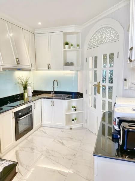 Park Origin Phrom Phong (Park 24), Bangkok, 68 Soi Sukhumvit 24, Khong Tan, Khlong Toei, Bangkok, 2 Bedrooms, 96 sqm, Condo For Sale, by Chomratkamol Soontorntarawong (Gor), 500460855 - DDproperty.com