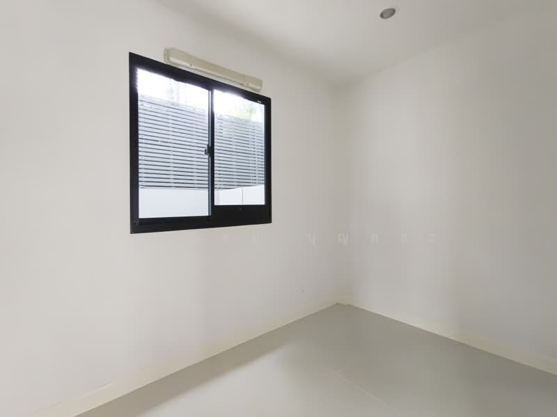 Nirvana DEFINE Krungthep Kreetha, Bangkok, Srinakarin-Romklao Road, Hua Mak, Bang Kapi, Bangkok, 4 Bedrooms, 203 sqm, Townhouse For Sale, by กรกฤตย์ บุญสระ, 500460871 - DDproperty.com