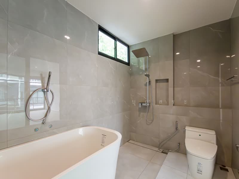 Nirvana DEFINE Krungthep Kreetha, Bangkok, Srinakarin-Romklao Road, Hua Mak, Bang Kapi, Bangkok, 4 Bedrooms, 203 sqm, Townhouse For Sale, by กรกฤตย์ บุญสระ, 500460871 - DDproperty.com