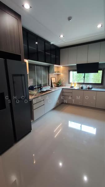 Grand Bangkok Boulevard Rama 9-Krungthepkreetha, Bangkok, Srinakarin-Romklao Road, Saphan Sung, Bangkok, 5 Bedrooms, 593 sqm, Single Detached House For Sale, by Chomratkamol Soontorntarawong (Gor), 500460890 - DDproperty.com