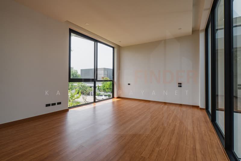 EDEN Srinakarin Suan Luang, Bangkok, 62 Chaloem Phra Kiat Rama IX Soi 62, Dok Mai, Prawet, Bangkok, 4 Bedrooms, 416 sqm, Single Detached House For Sale, by Kay Tippayanet, 500460938 - DDproperty.com