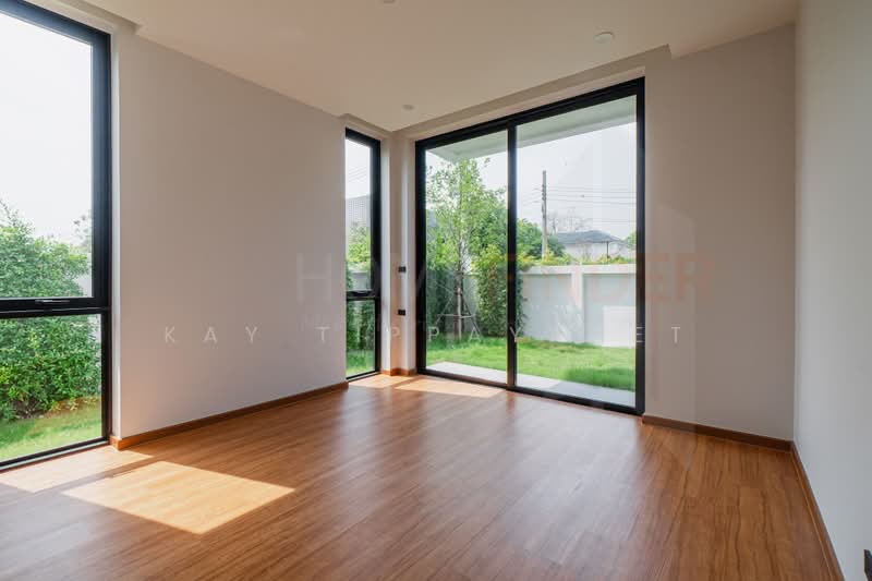 EDEN Srinakarin Suan Luang, Bangkok, 62 Chaloem Phra Kiat Rama IX Soi 62, Dok Mai, Prawet, Bangkok, 4 Bedrooms, 416 sqm, Single Detached House For Sale, by Kay Tippayanet, 500460938 - DDproperty.com