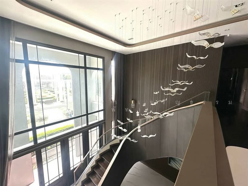 Grand Bangkok Boulevard Bangna-Onnut : แกรนด์ บางกอก บูเลอวาร์ด บางนา - อ่อนนุช, กรุงเทพ, ถนน สุขาภิบาล 2, ดอกไม้, ประเวศ, กรุงเทพ, 573 ตร.ม., บ้านเดี่ยว ขาย, โดย คุณ พัทธ์ธีรา เจริญธรรม (พัท), 500460971 - DDproperty.com