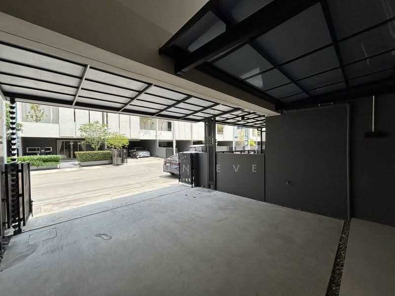 Nue Verse Krungthep Kreetha, Bangkok, Srinakarin - Romklao Road, Saphan Sung, Bangkok, 3 Bedrooms, 202 sqm, Townhouse For Rent, by Khun EVE, 500460992 - DDproperty.com