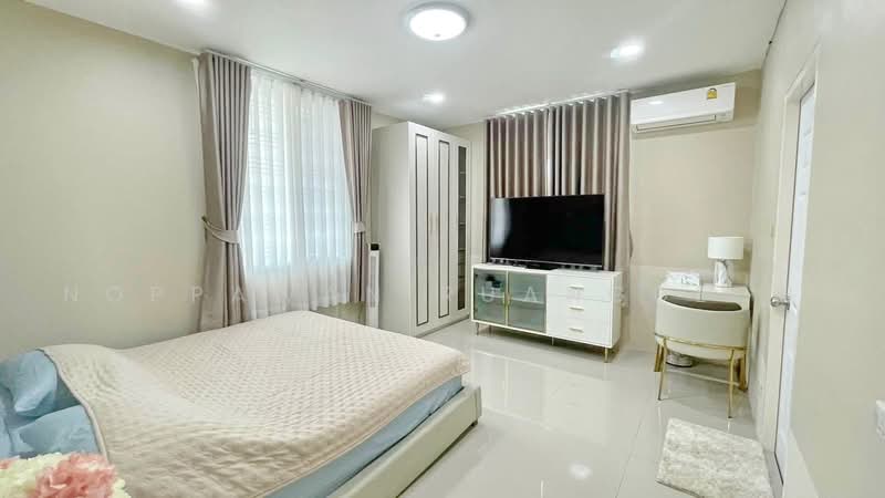 Baan Suan Neramit Watcharapol-Permsin, Bangkok, Permsin Road, Khlong Tanon, Sai Mai, Bangkok, 5 Bedrooms, 320 sqm, Single Detached House For Rent, by Noppawan Ruangdech, 500461016 - DDproperty.com