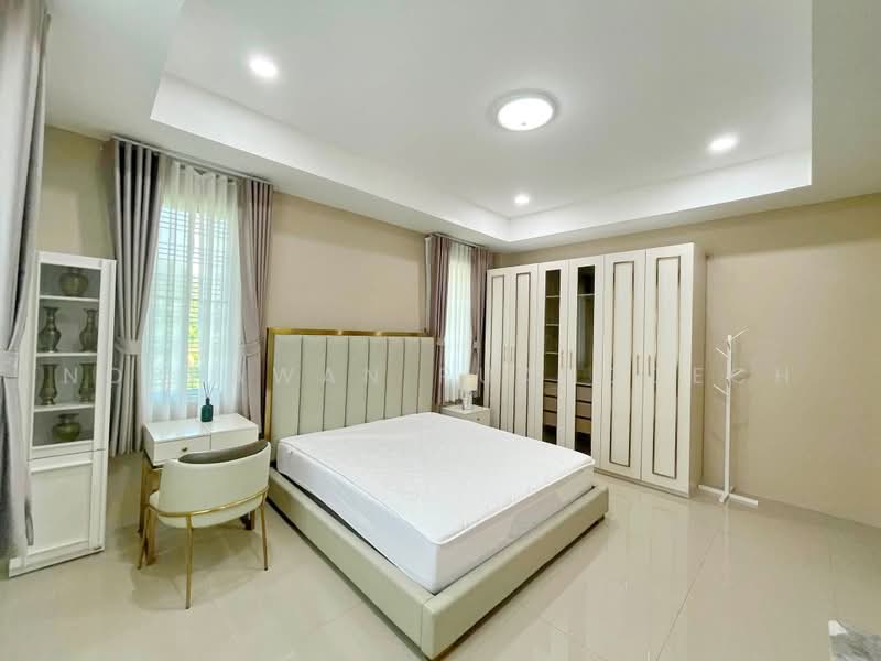 Baan Suan Neramit Watcharapol-Permsin, Bangkok, Permsin Road, Khlong Tanon, Sai Mai, Bangkok, 5 Bedrooms, 320 sqm, Single Detached House For Rent, by Noppawan Ruangdech, 500461016 - DDproperty.com