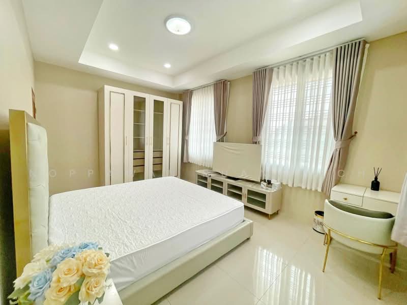 Baan Suan Neramit Watcharapol-Permsin, Bangkok, Permsin Road, Khlong Tanon, Sai Mai, Bangkok, 5 Bedrooms, 320 sqm, Single Detached House For Rent, by Noppawan Ruangdech, 500461016 - DDproperty.com