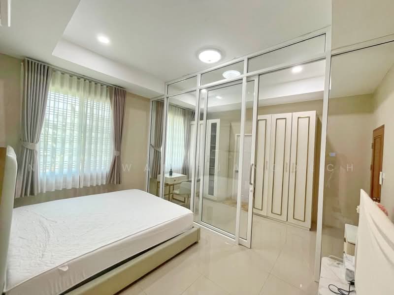 Baan Suan Neramit Watcharapol-Permsin, Bangkok, Permsin Road, Khlong Tanon, Sai Mai, Bangkok, 5 Bedrooms, 320 sqm, Single Detached House For Rent, by Noppawan Ruangdech, 500461016 - DDproperty.com