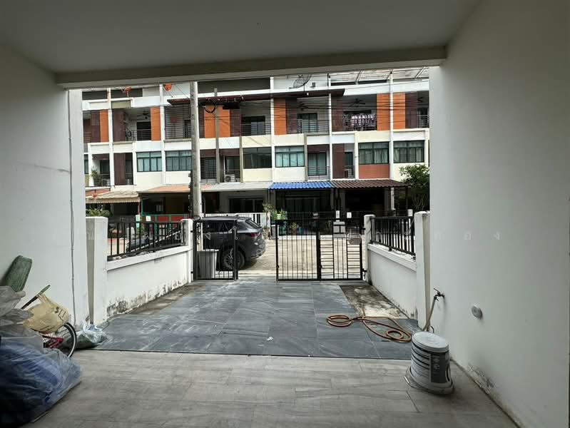 Sixnature Kalapaphruek, Bangkok, Kanlapaphruek Road, Bang Khae, Bangkok, 3 Bedrooms, 140 sqm, Townhouse For Sale, by คุณ ผ่องใส เปาะทอง (อัญ), 500461044 - DDproperty.com