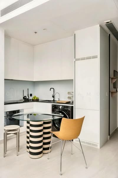 Tait Sathorn 12, Bangkok, Soi Sathorn 12, Sathorn Road, Silom, Bang Rak, Bangkok, 1 Bedroom, 40 sqm, Condo For Sale, by Chomratkamol Soontorntarawong (Gor), 500461045 - DDproperty.com