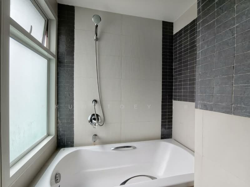 The Crest Sukhumvit 49, Bangkok, Sukhumvit 49, Khlong Tan Nua, Watthana, Bangkok, 1 Bedroom, 40 sqm, Condo For Rent, by Khun Toey เตย, 500461061 - DDproperty.com