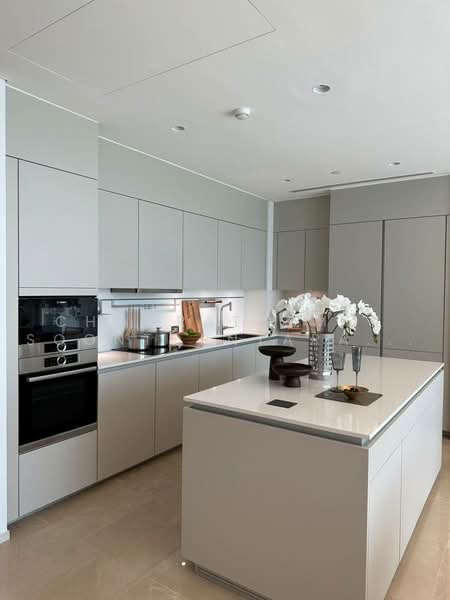 The Residences at Sindhorn Kempinski : เดอะ เรสซิเดนซ์ แอท สินธร เคมปินสกี้, กรุงเทพ, 88 ซอยต้นสน ถนน สารสิน, ลุมพินี, ปทุมวัน, กรุงเทพ, 157 ตร.ม., คอนโด ขาย, โดย Chomratkamol Soontorntarawong (Gor), 500461080 - DDproperty.com