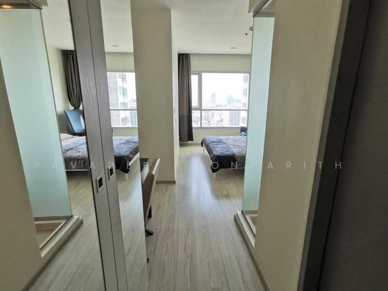 Life Ratchadapisek, Bangkok, 279 Ratchadapisaek Road, Huai Khwang, Bangkok, 2 Bedrooms, 56 sqm, Condo For Sale, by Pavadee Boonyarith, 500461161 - DDproperty.com