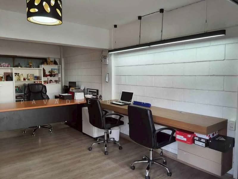 6-BR Townhouse, Bangkok, Khlong Chan, Bang Kapi, Bangkok, 6 Bedrooms, 365 sqm, Townhouse For Sale, by Pavadee Boonyarith, 500461181 - DDproperty.com