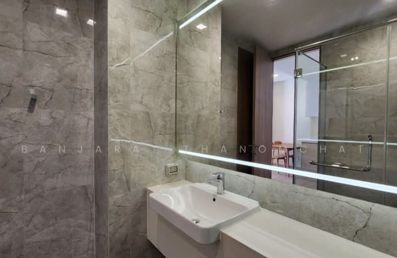 Noble Around Sukhumvit 33, Bangkok, 17 Soi Sukhumvit 33, Khlong Tan Nua, Watthana, Bangkok, 1 Bedroom, 44 sqm, Condo For Rent, by Banjarat Thanomchat, 500461218 - DDproperty.com