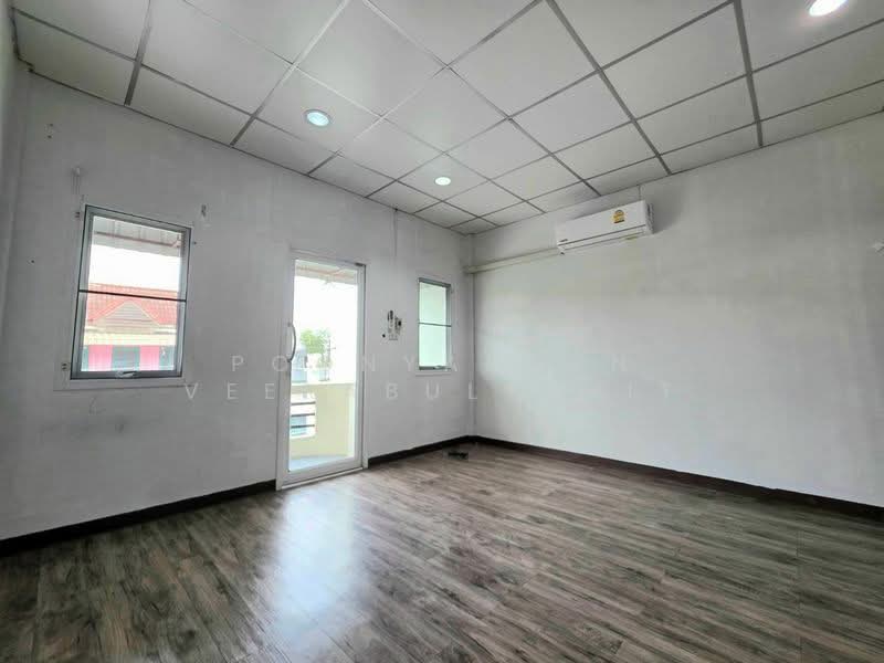 ใหเชาทาวนเฮาส : หมบานตวงทอง 6 - กำนนแมน 13, Bangkok, กัลปพฤกษ์, Bang Bon, Bang Bon, Bangkok, 3 Bedrooms, 112 sqm, Townhouse For Rent, by Poonyaporn Veerabulyarit, 500461222 - DDproperty.com