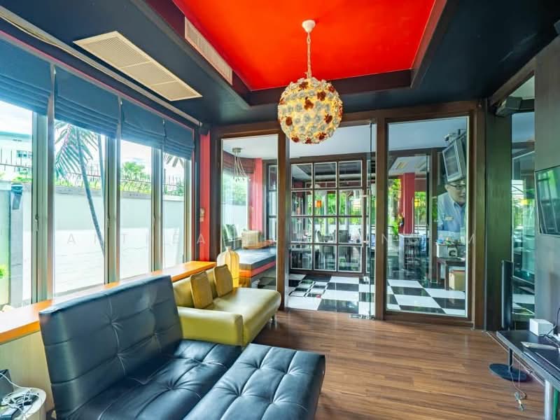 Baan Pattanakarn, Bangkok, Soi Phatthanakan 30, Suan Luang, Bangkok, 5 Bedrooms, 500 sqm, Single Detached House For Sale, by Anthea Khwanngam, 500461231 - DDproperty.com