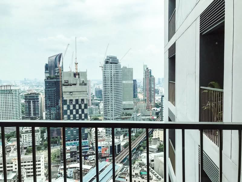 Noble Remix, Bangkok, 772 Soi Sukhumvit 36, Sukhumvit Road, Khong Tan, Khlong Toei, Bangkok, 2 Bedrooms, 80 sqm, Condo For Rent, by Banjarat Thanomchat, 500461244 - DDproperty.com