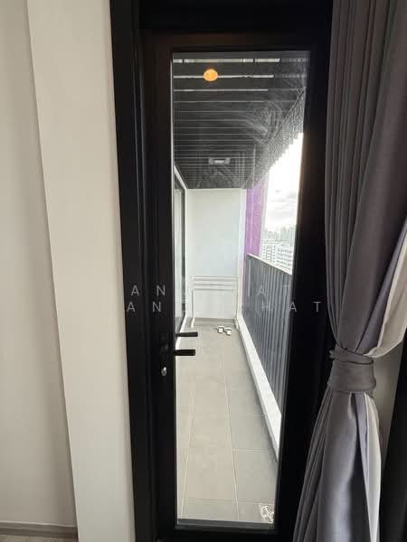 XT Ekkamai, Bangkok, 259 Soi Sukhumvit 63, Khlong Tan Nua, Watthana, Bangkok, 1 Bedroom, 30 sqm, Condo For Rent, by Banjarat Thanomchat, 500461252 - DDproperty.com